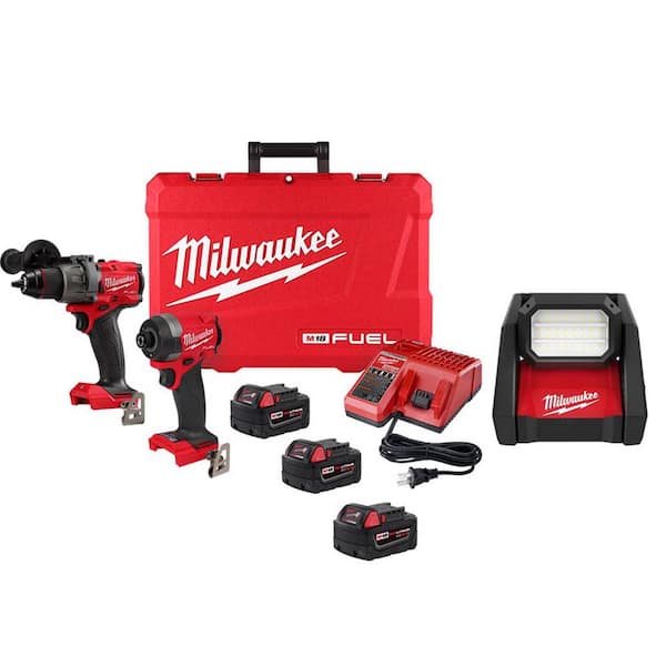 Milwaukee M18 FUEL 18-V Lithium-Ion Brushless Cordless Hammer Drill and Impact  Driver Combo Kit (2-Tool) with Flood Light 3697-22-48-11-1850-2366-20 The  Home Depot
