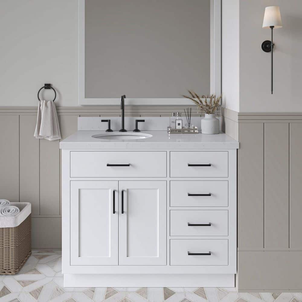 Sidmouth 42'' Solid Wood Single Bathroom Vanity with 1.5'' Carrara Quartz Top, Left Offset Oval Sink