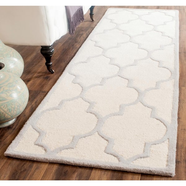 Cambridge Ivory/Silver 3 ft. x 10 ft. Border Geometric Trellis Runner Rug