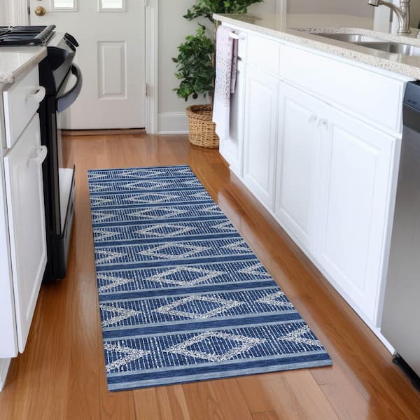 Mayfield Premium Machine Washable Abstract AMF1029 Navy 2 ft. 3 in. x 7 ft. 6 in. Runner Rug
