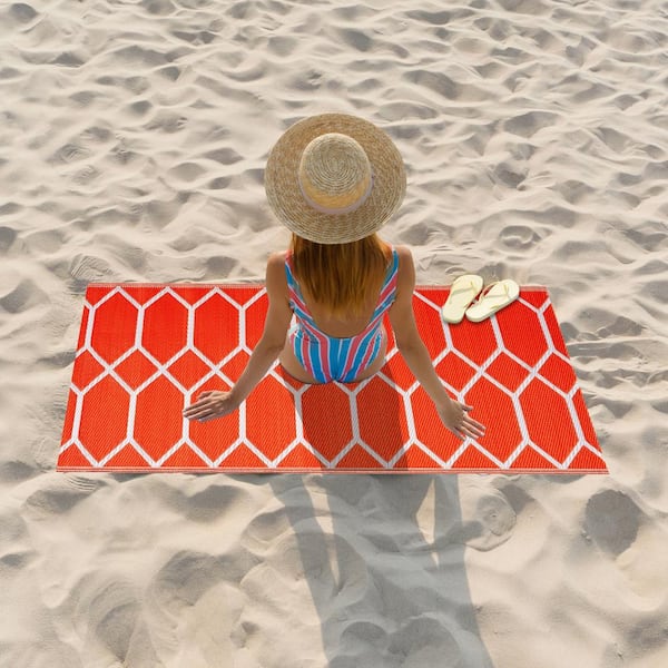 Miami Orange White 2 ft. 3 in. x 6 ft. Reversible Recycled Plastic Indoor/Outdoor Area Rug