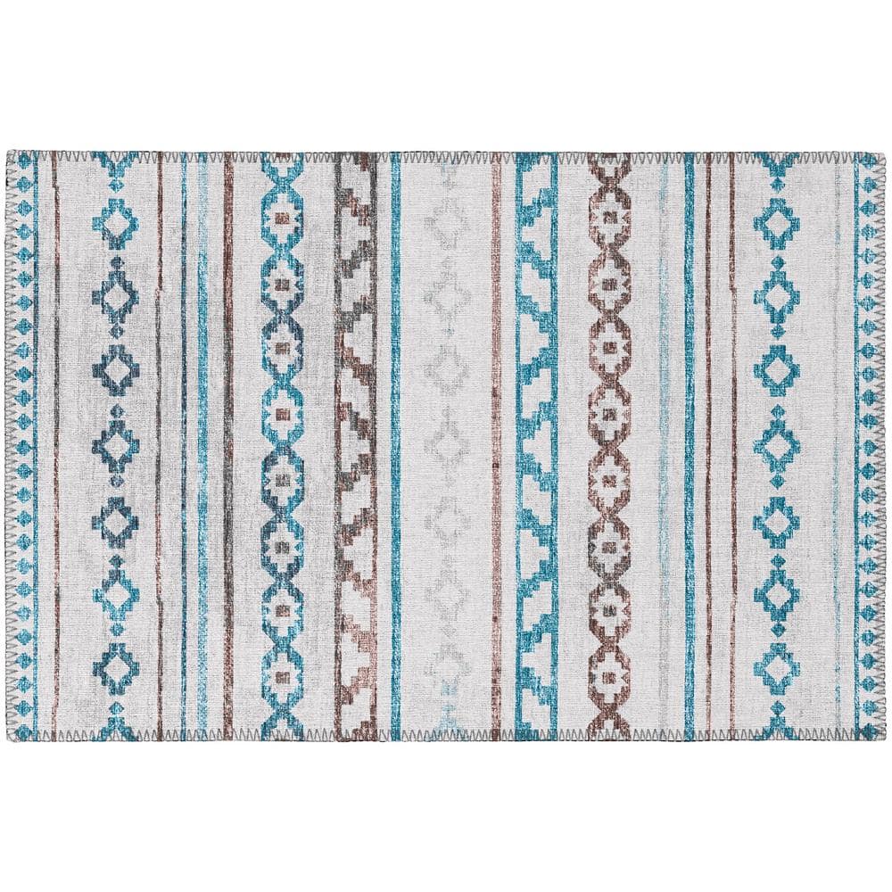 Yuma Grey 1 ft. 8 in. x 2 ft. 6 in. Geometric Indoor/Outdoor Washable Area 