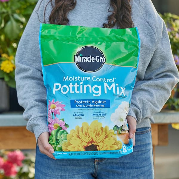 Miracle-Gro Moisture Control 8 qt. Potting Soil Mix Miracle-Gro Moisture Control 8 qt. Potting Soil Mix
