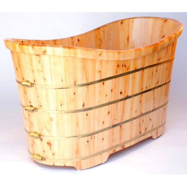 63'' Natural Cedar Freestanding Soaking Bathtub with Iron Wraps