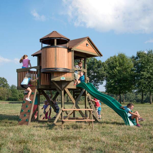 backyard discovery eagle's nest playhouse