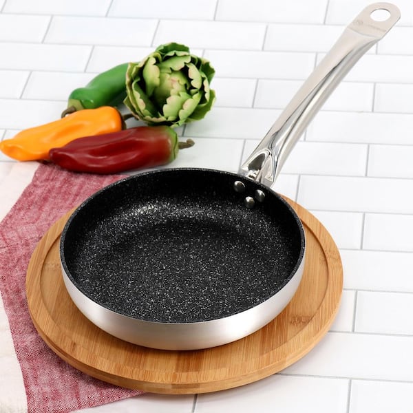 Homiu Griddle Pan Plate Carbon Steel with Non-Stick Ridge Surfaces Frying  Pans with Folding Handle for Stoves and Grills (Square Pan)