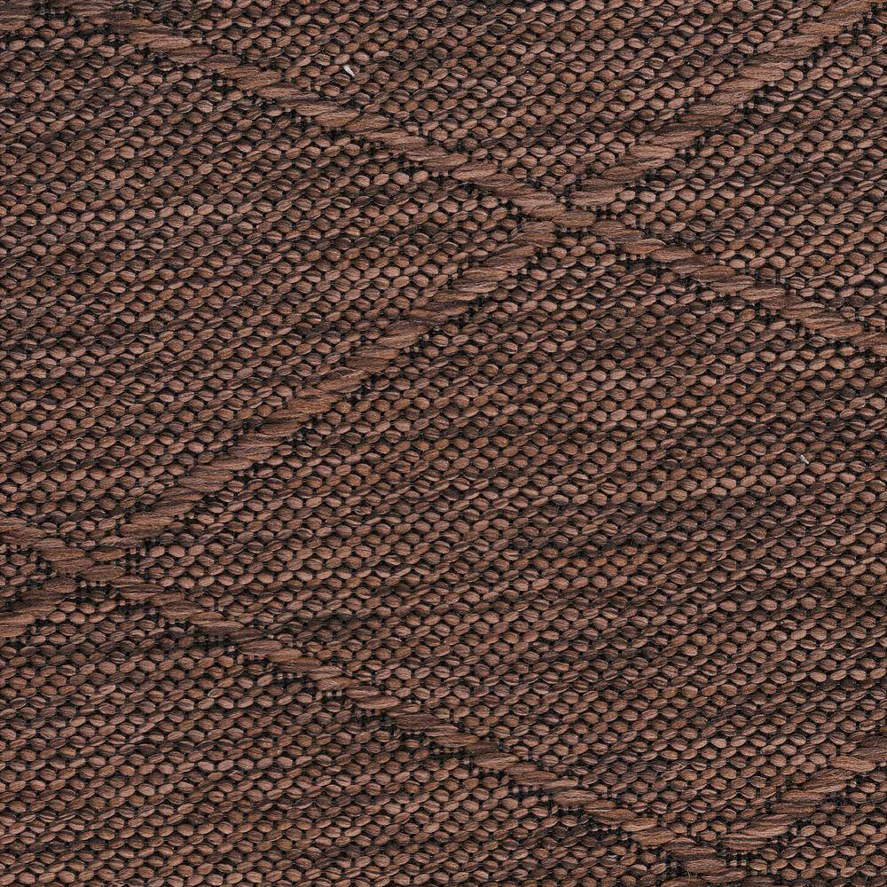 Mocha Geometric Non-Slip Washable 6' x 9' Synthetic Rug