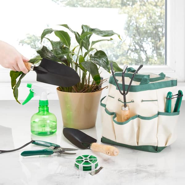 Kitchen Simmer: Spring Gardening with OXO Gardening Tools