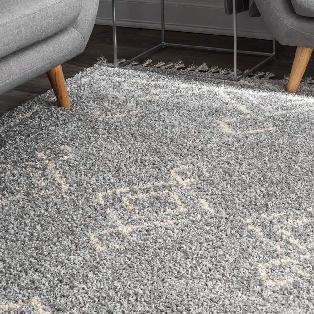 37" Braided Gray Round Shag Synthetic Area Rug