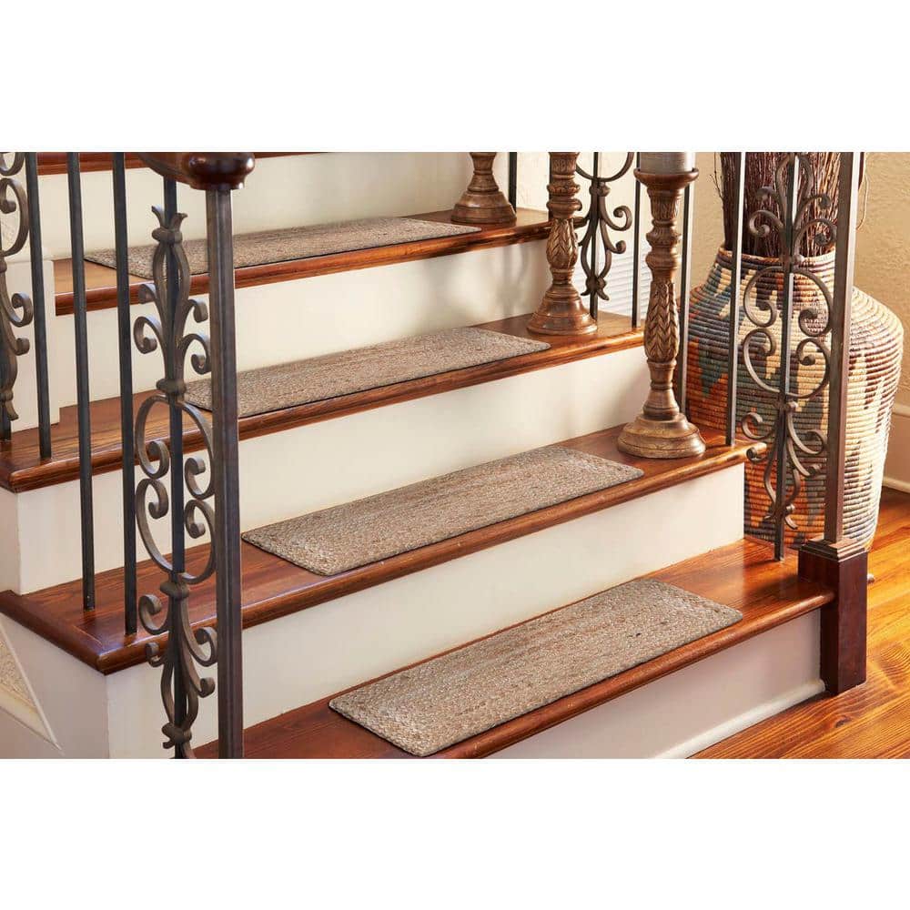 Handmade Rectangular Brown Braided Jute Indoor Rug