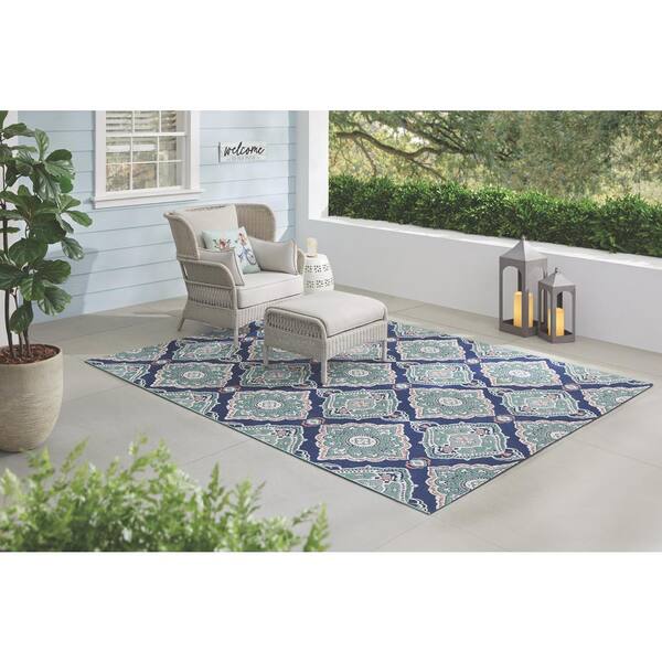 Oak Hill Navy Doormat 2 ft. x 7 ft. Medallion Indoor/Outdoor Area Rug