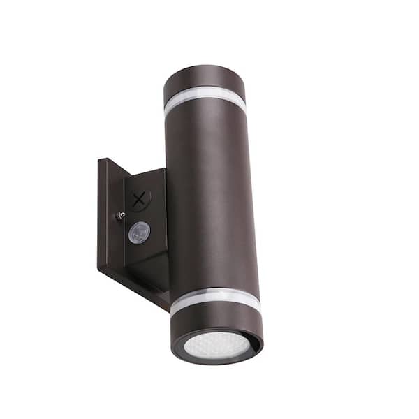 BEYOND LED TECHNOLOGY Nome 30- Watt Equivalent Integrated LED Bronze Up and Down Wall Pack Light 5000K Adjustable CCT