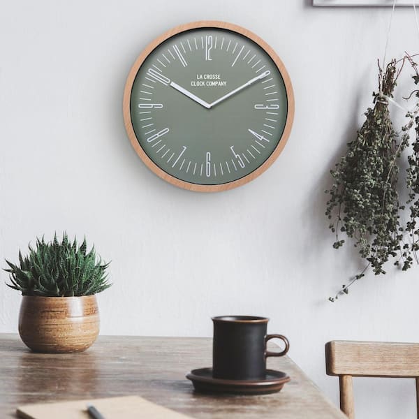 La Crosse Clock 16 in. Ellwood Analog Quartz Wall Clock 404-3041D