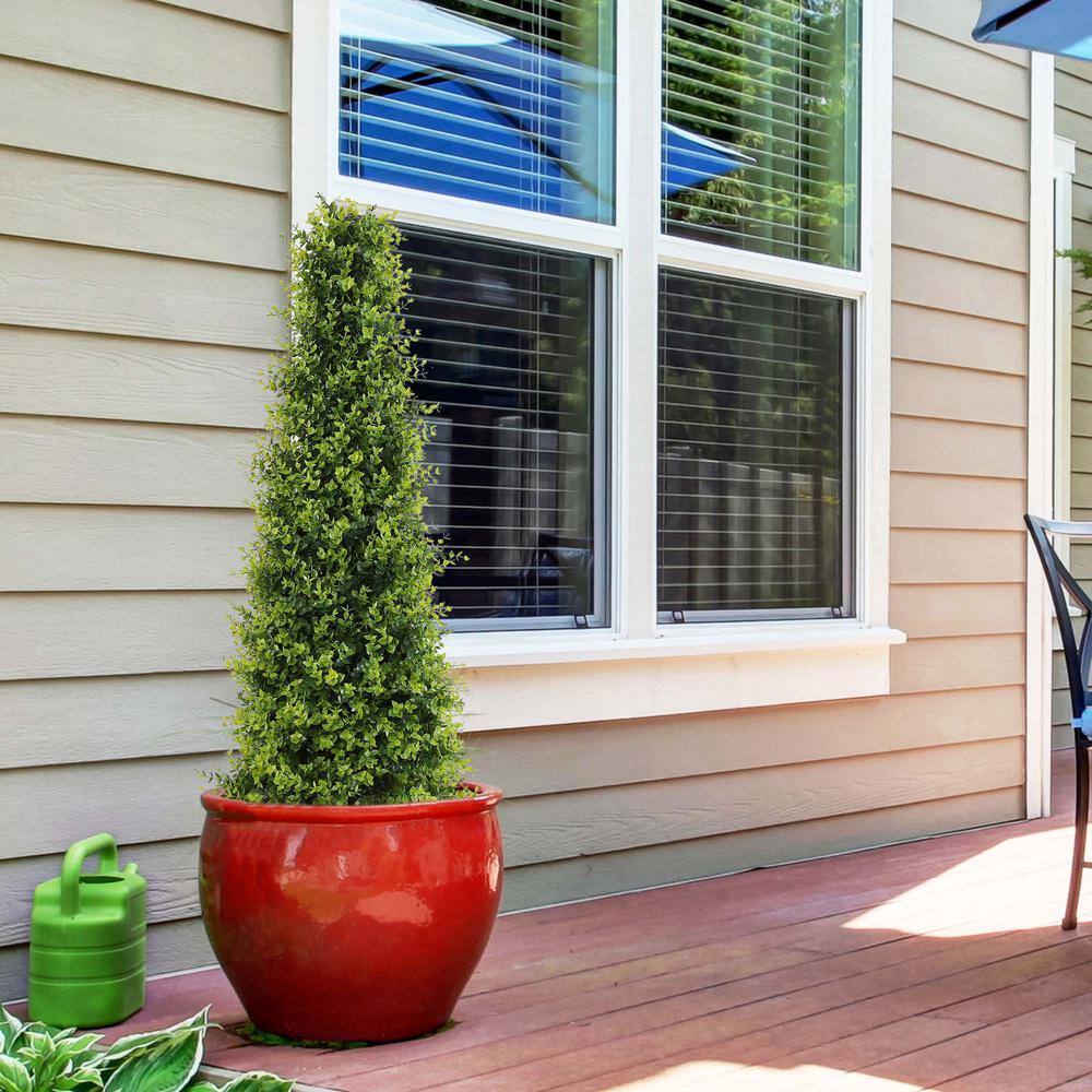 48'' Green Plastic Boxwood Topiary Trees in Black Pots