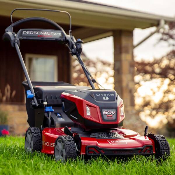 Toro 21467 Recycler 22 in. 60V Max* Personal Pace Auto-Drive Rear Wheel Drive Walk Behind Mower - 6.0 Ah Battery/Charger Included - 3