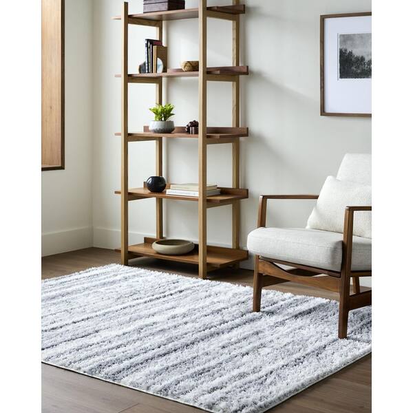 Livabliss Nomadic NMC-2319 5 ft. x 7 ft. Gray Machine Woven Area