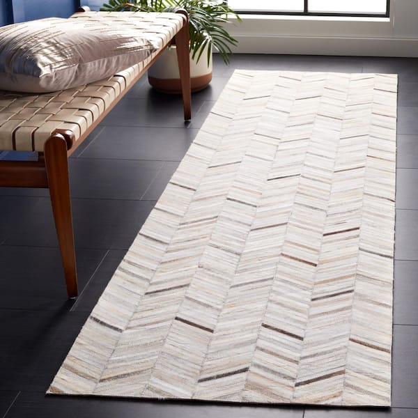 Studio Leather 2 ft. x 7 ft. Ivory/Gray Striped Chevron Runner Rug