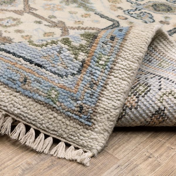 AVERLEY HOME Majestic Ivory/Blue 6 ft. x 9 ft. Border Oriental