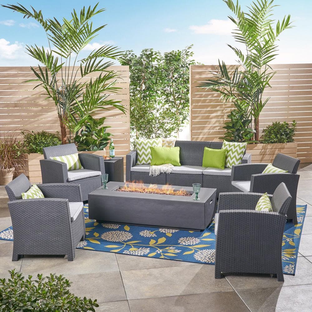 outdoor conversation sets with fire pit