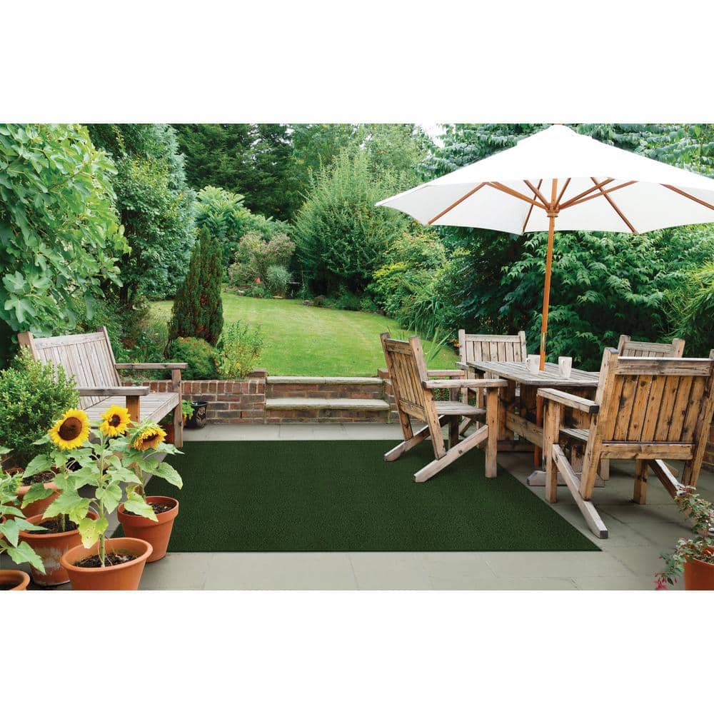 6' x 8' Green Artificial Turf Outdoor Rug