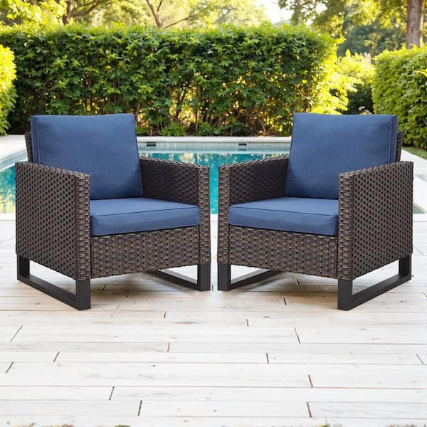 Pocassy Brown Wicker Outdoor Patio Lounge Chair with CushionGuard Blue Cushions (2-Pack)