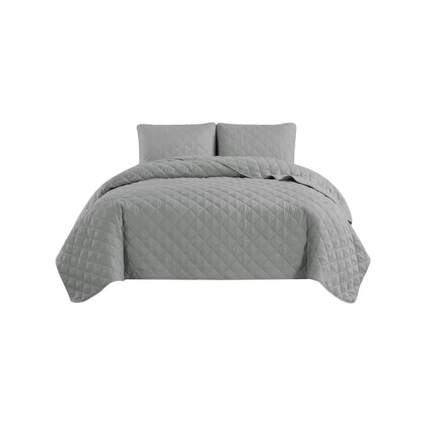 swift home Swift Home All-Season 3-Piece Light Gray Solid Color Microfiber King/Cal King Quilt Set