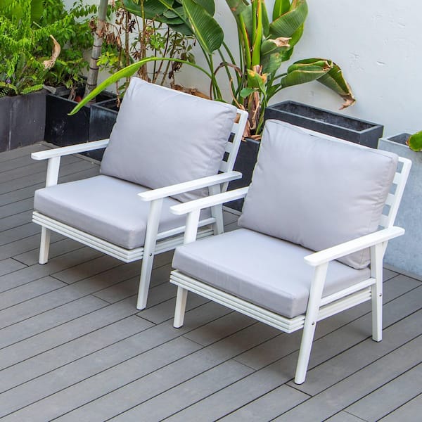 Leisuremod Walbrooke Modern White Aluminum Outdoor Arm Chair w/ Powder Coated Frame & Removable Cushions in. light Grey (Set of 2)