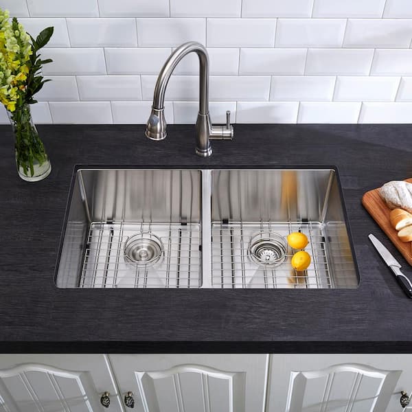 Professional 33 in. Undermount 50/50 Double Bowl 16 Gauge Stainless Steel Kitchen Sink with Accessories