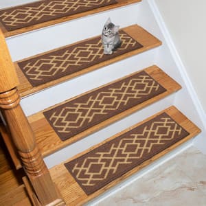 Ottohome Collection Non-Slip Brown Rubberback Diamond 8.5 in. x 26 in. Indoor Stair Tread Covers Runner Rug, 7 Pack