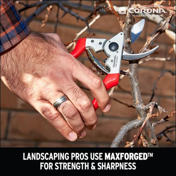 2.625 in. Angled High Carbon Steel Blade with Forged Aluminum Handles Right-Handed Bypass Hand Pruner