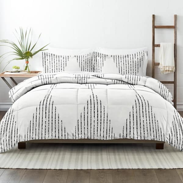 Becky Cameron 3-Piece Gray Diamond Stripe Pattern Microfiber Twin / Twin Extra Long Down-Alternative Comforter Set