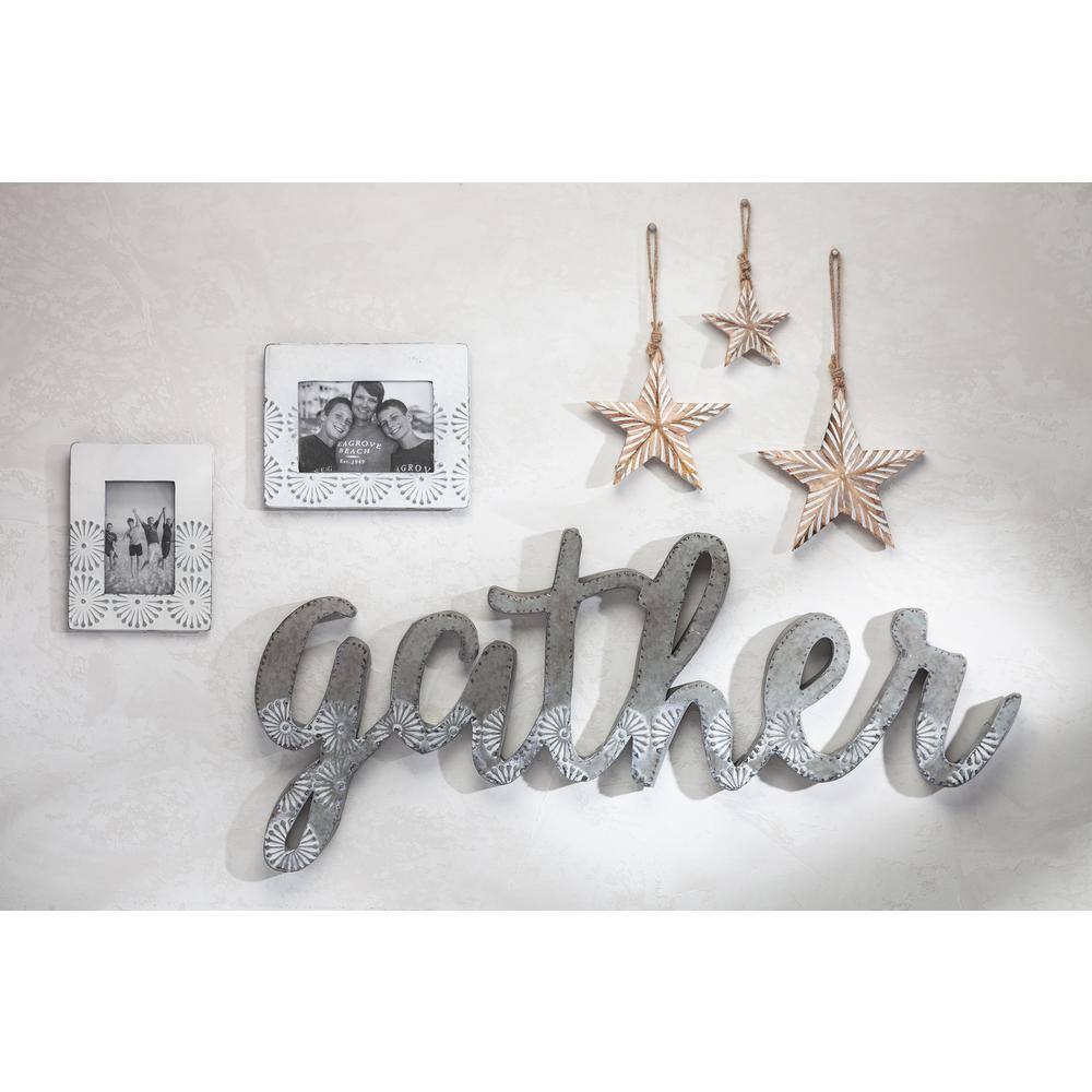Set of 3 Brown Mango Wood Hanging Stars
