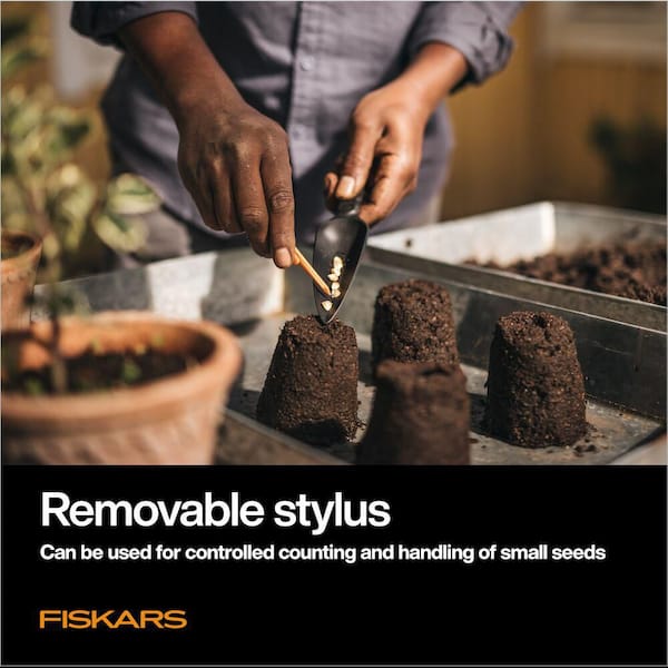 Fiskars 2-Piece Garden Tool Set with Seeding Planting Trowel and