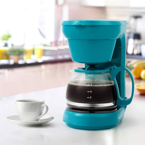 https://images.thdstatic.com/productImages/c8ede18a-d425-4779-bd07-d4449906e6e6/svn/teal-holstein-housewares-drip-coffee-makers-hh-0914701e-76_600.jpg