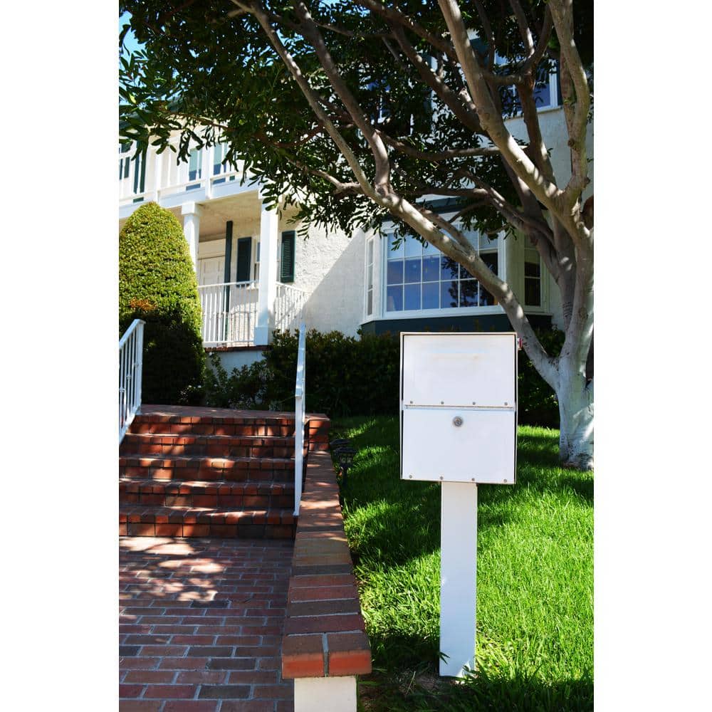 Oasis Classic Extra Large White Lockable Steel Mailbox