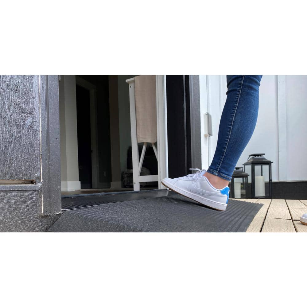 EZ-ACCESS 1.5 Inch Black Rubber Angled Entry Mat
