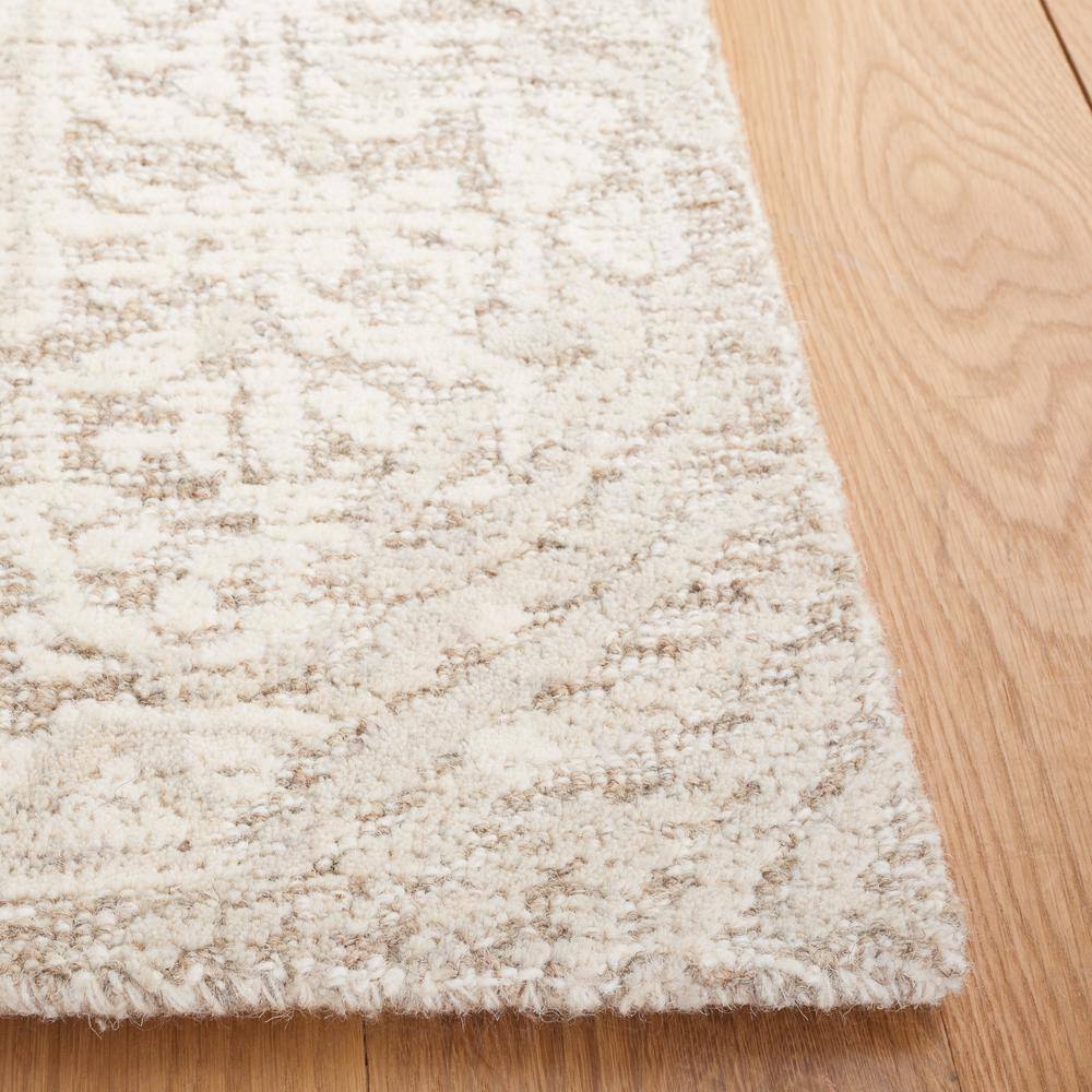 Hand-Tufted Ivory Wool Floral Rug - 59" x 84" Rectangular Design