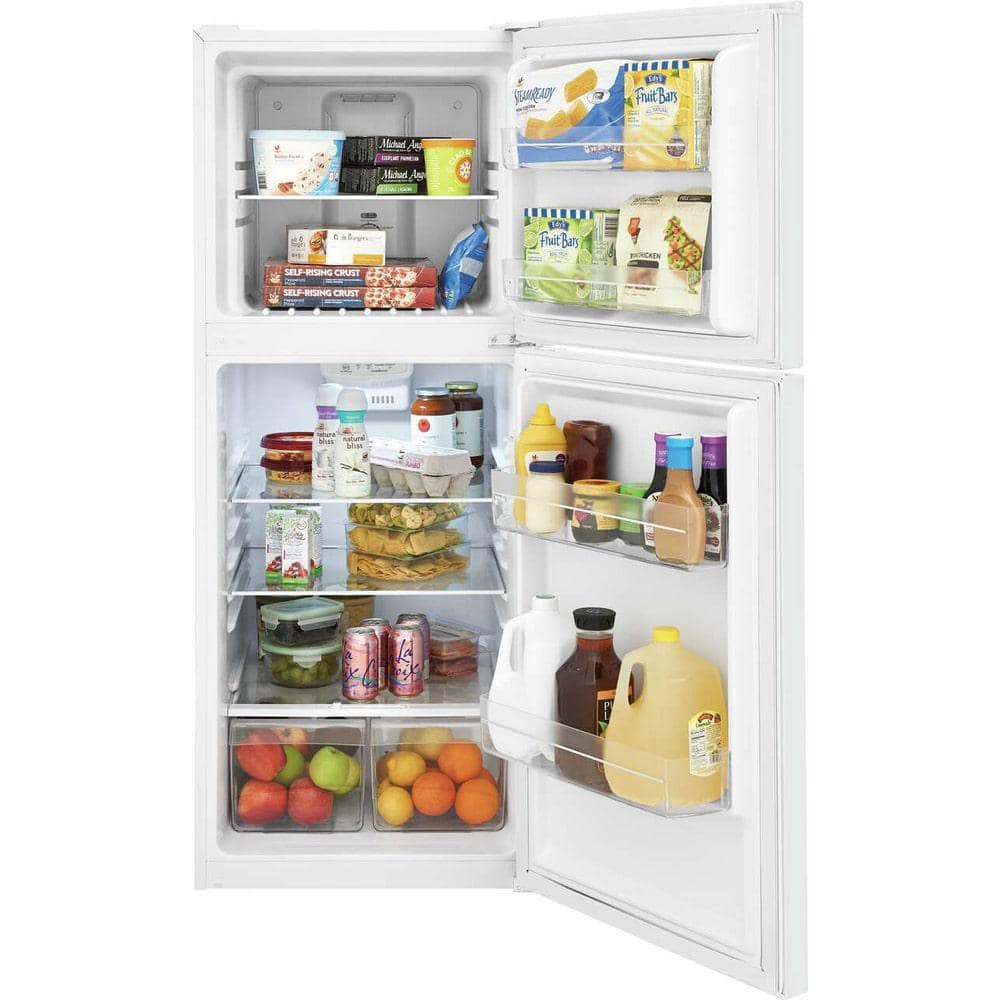 Compact White Energy Star Top Freezer Refrigerator with Ice Maker