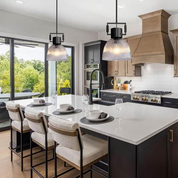 Modern Farmhouse Shaded Kitchen Island Pendant Lighting,1-Light Black Pendant Light with Glass Shade,Black Pendant Light