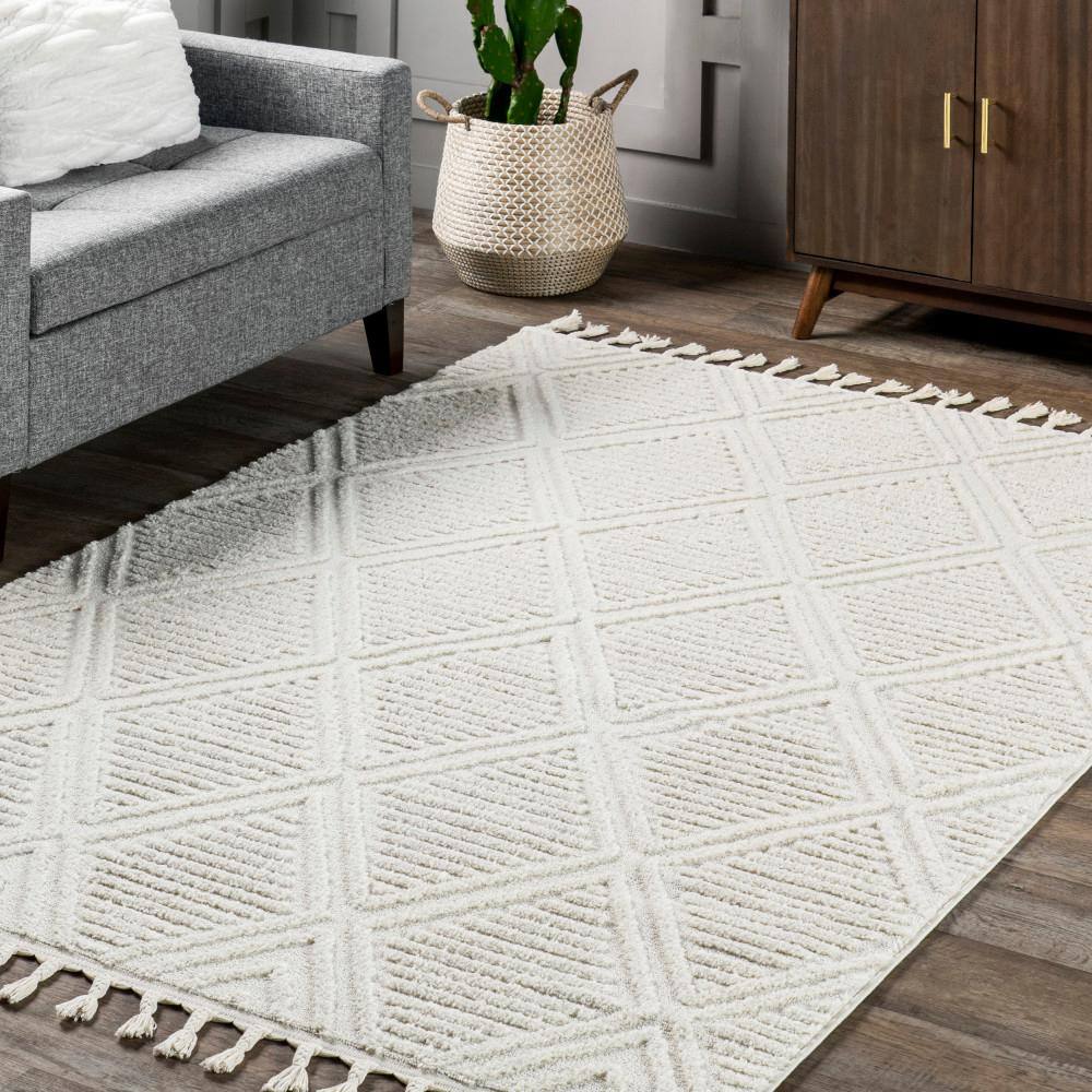 Ivory Diamond Pattern Synthetic Rectangular Area Rug