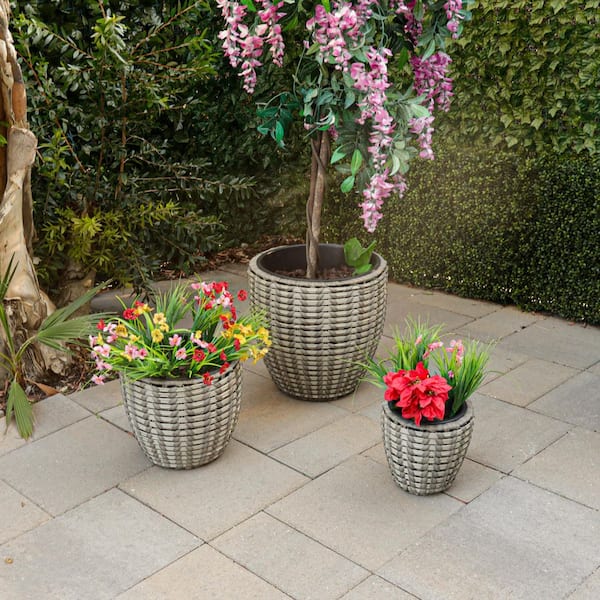 Alpine Corporation Poly Rattan Indoor and Outdoor Planter Set with