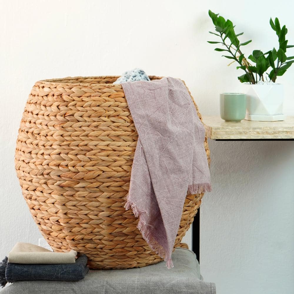 Natural Water Hyacinth 19.5" Round Wicker Storage Ottoman with Lid