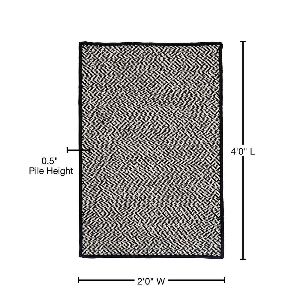 Black and White Houndstooth Reversible Synthetic Rug, 2' x 4'