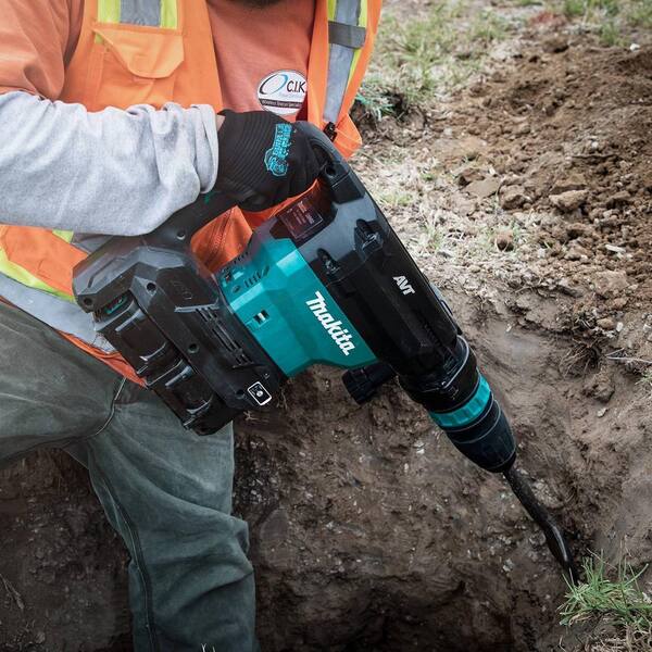 Makita 40V max X2 XGT 80V max Brushless 28 lb. AVT 5.75 in Makita 40V max X2 XGT 80V max Brushless 28 lb. AVT 5.75 in