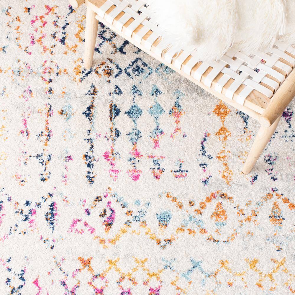 Ivory Gold Moroccan Boho 5'3" x 7'6" Synthetic Area Rug