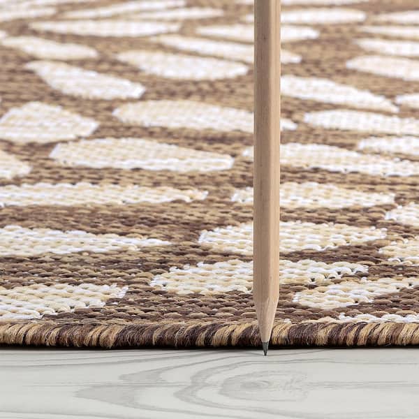 Eco Floral Brown 6 ft. Round Indoor/Outdoor Area Rug