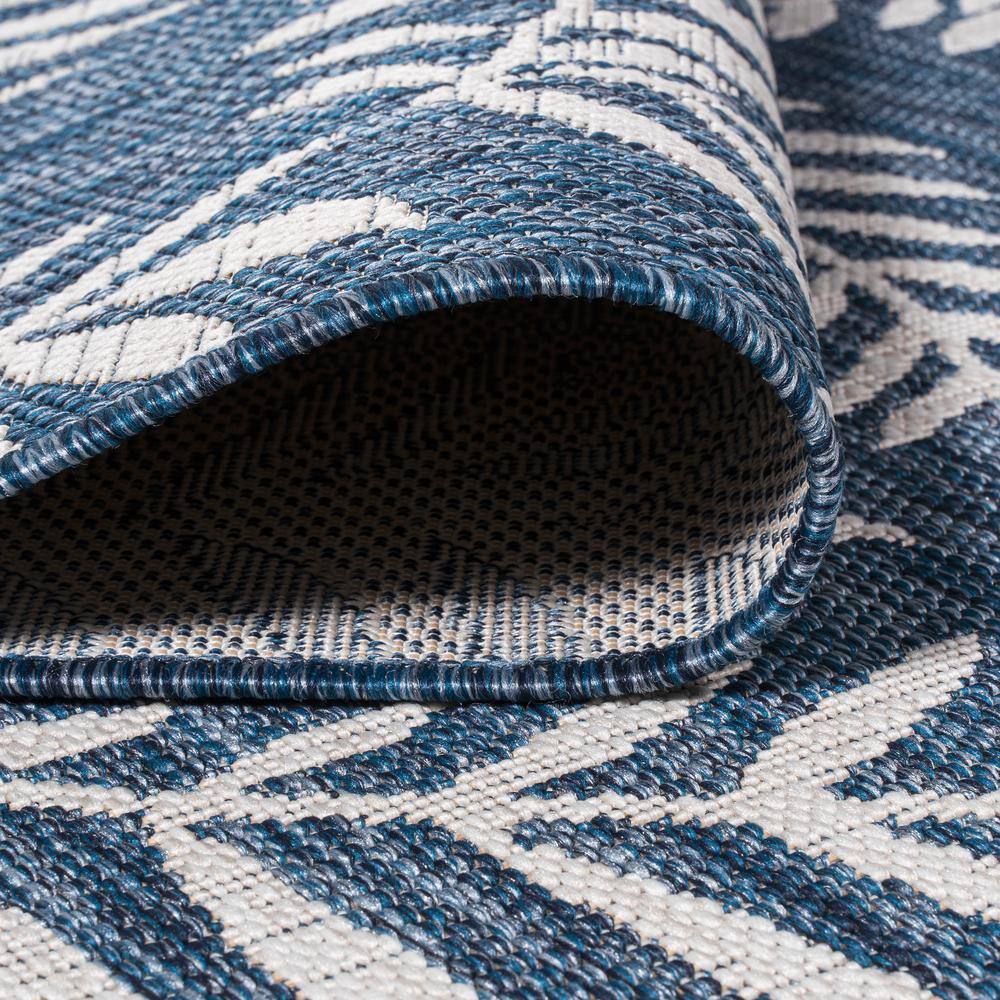 Tropical Retreat Ivory and Navy 9' x 12' Synthetic Flatweave Area Rug