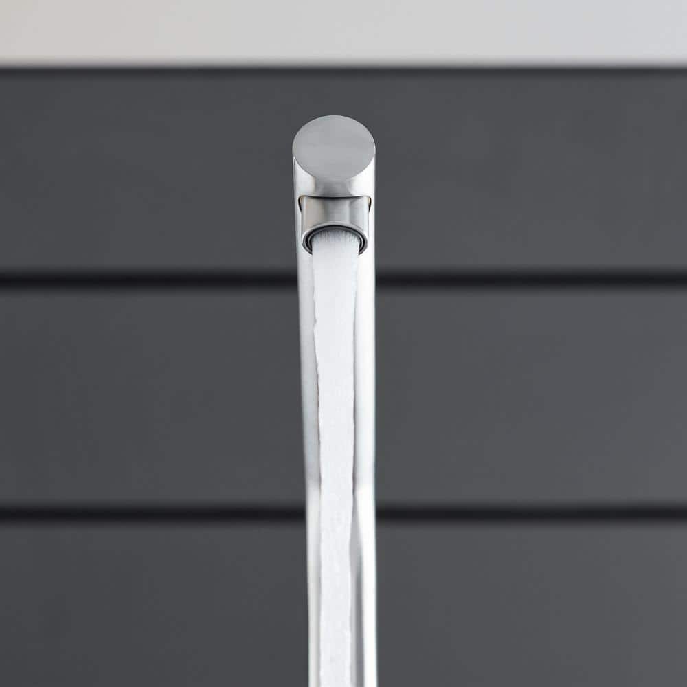 Starlight Chrome Single Handle Pull-Out Kitchen Faucet