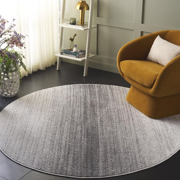 Adirondack 6 ft. x 6 ft. Light Gray/Dark Gray Gradient Transitional Round Area Rug