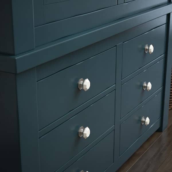 Shell Insert 1-1/2 in. (38 mm) Classic Cream and Satin Nickel Cabinet Knob